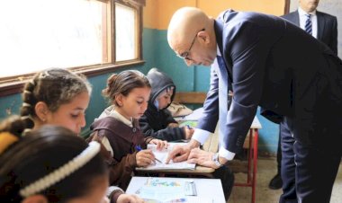 وزير التربية والتعليم يفاجئ مدارس البدرشين والصف بالجيزة لمتابعة انضباط سير العملية التعليمية