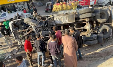 إصابة شخصين في انقلاب سيارة نقل من أعلى طريق الـ 100 بالسلام