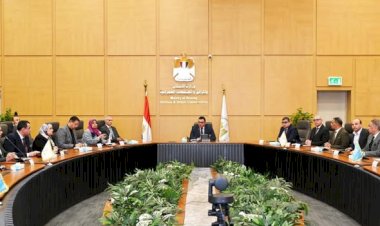 وزير الإسكان يترأس اجتماعاً موسعاً لمتابعة موقف تقنين الأوضاع بالأراضي المضافة لعدد من المدن