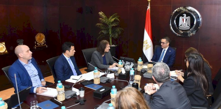 وزير الاستثمار يلتقي بعثة صندوق النقد الدولي ويستعرض الرؤية الإصلاحية وجهود تحسين بيئة الأعمال