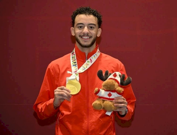 وزير الشباب والرياضة يهنئ البطل الأولمبي محمد السيد بعد تتويجه بذهبية كأس العالم لسلاح الإيبيه