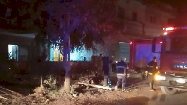 إصابة 4 أشخاص بالاختناق إثر اندلاع حريق داخل منزل بالبحيرة