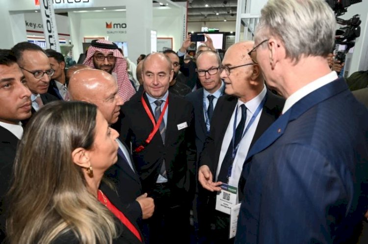 وزير الصناعة والنقل يفتتح الدورة العاشرة من معرض فوود أفريكا