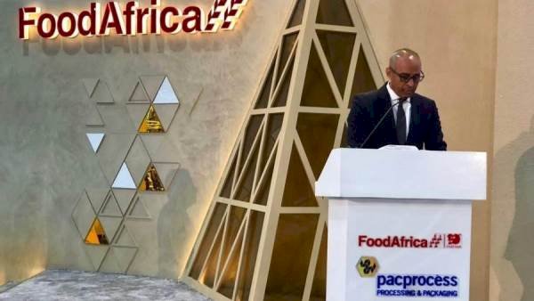 رئيس الهيئة المصرية العامة للمعارض والمؤتمرات يلقي الكلمة الافتتاحية لمعرض فود أفريكا/باك بروسيس