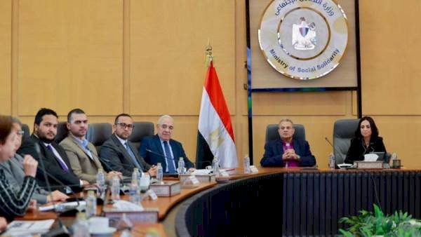 وزيرة التضامن تلتقي رئيس الطائفة الإنجيلية ورئيس الهيئة القبطية الإنجيلية للخدمات الاجتماعية