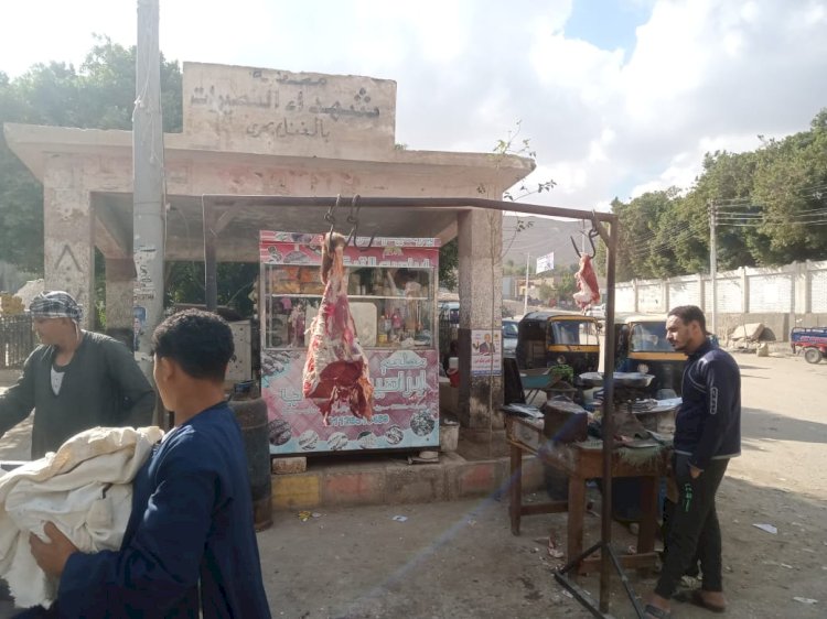 محافظ أسيوط: تحرير 398 محضرا تموينيا خلال 4 أيام في حملات تموينية مكثفة   