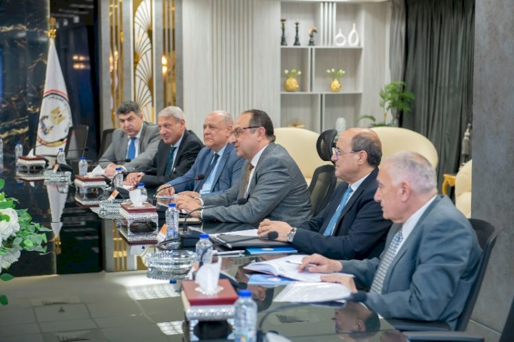 وزيرا "الإنتاج الحربي" و"قطاع الأعمال العام" يبحثان تعزيز التعاون المشترك