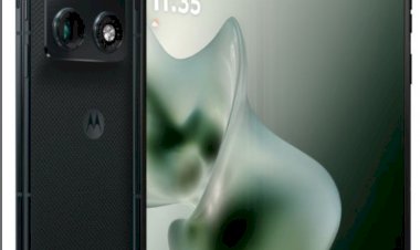 موتورولا تطلق أول هاتف قابل للطي كالكتاب Razr Fold