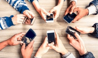 اتصالات النواب: دراسة إصدار تشريع يقنن ويضع ضوابط لاستخدام السوشيال ميديا بالنسبة للأطفال