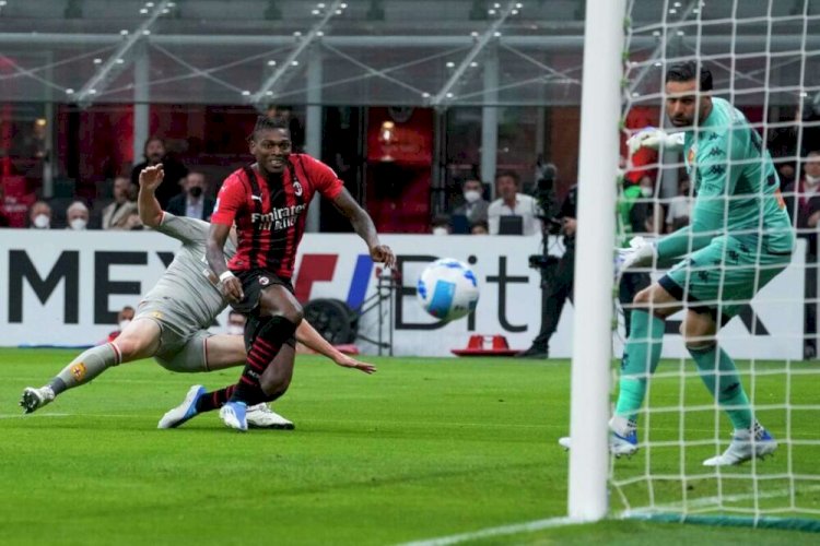 ميلان يستهدف صدارة الدوري الإيطالي مؤقتًا الليلة أمام جنوى