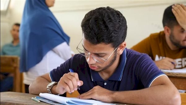 كيفية استعدادات الطلاب لامتحانات الترم الأول.. نصائح خبير تربوي
