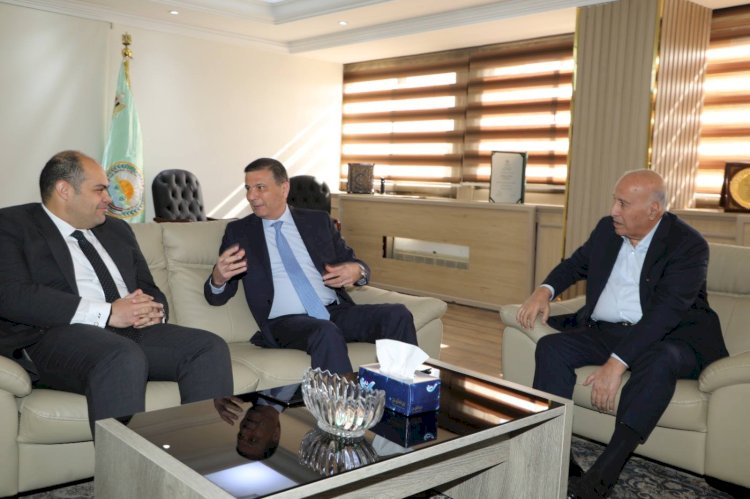 وزير الزراعة ورئيس "حماية المنافسة" يبحثان مع اتحاد الدواجن آليات ضبط السوق