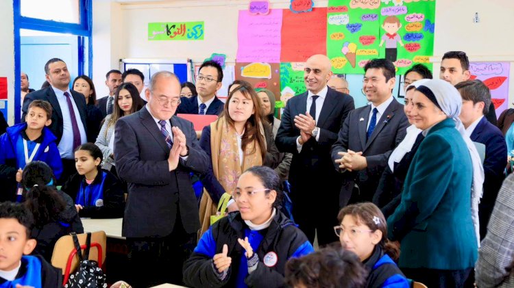 وزير التعليم ونظيره الياباني يتفقدان مدرسة السيدة نفيسة الثانوية بنات