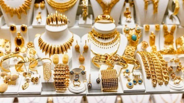 أسعار الذهب في التعاملات المسائية اليوم الجمعة