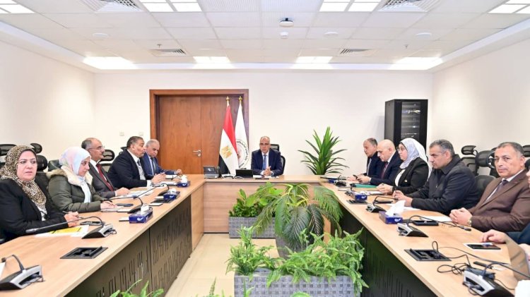 وزير الري يتابع الموقف التحصيلي لمستحقات الوزارة المالية خلال النصف الأول من العام المالي ٢٠٢٥ / ٢٠٢٦