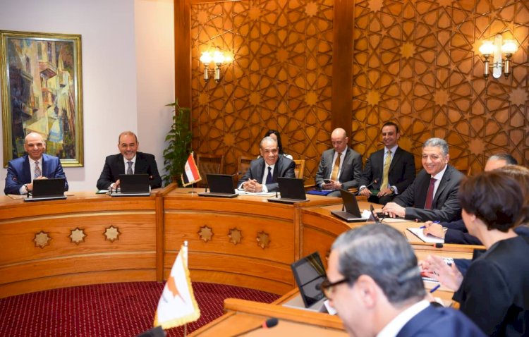 مشاورات سياسية لوزراء خارجية مصر واليونان وقبرص في إطار آلية التعاون الثلاثي