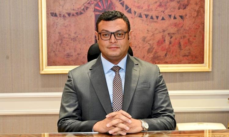 وزير الإسكان يٌصدر 16 قرار إزالة لمخالفات بناء وتعديات بالساحل الشمالي ومدن السادات والعبور