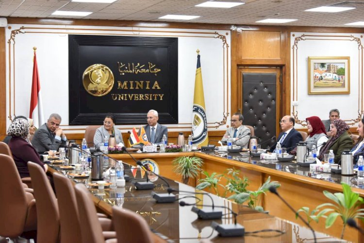 نائب وزير الصحة في المنيا: جهود مكثفة لتحسين المؤشرات السكانية وتعزيز الشراكة مع المحافظة والجامعة