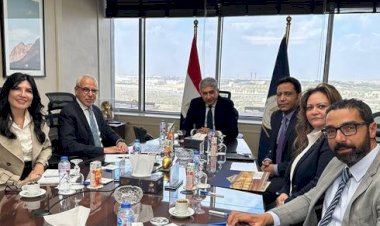 وزير السياحة والآثار يناقش خطة تسويقية متكاملة للمتحف القومي للحضارة المصرية