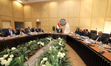 وزير النقل يترأس أعمال الجمعية العامة وغير العادية للشركة القابضة للنقل البحري والبري