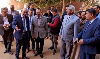 *محافظ سوهاج يقود جولة ميدانية مفاجئة بالمنشاة ويُحيل عددًا من المسئولين للتحقيق*