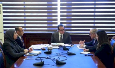 وزير الصحة يوجه بتسريع توريد مفاصل الركبة والحوض لإنهاء قوائم انتظار جراحات تغيير المفاصل