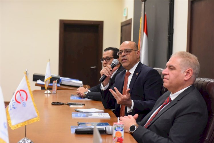 وزير العمل يعقد اجتماعًا مع شركة "ابدأ إديو" وممثلي 38 مركز تدريب مهني لتفعيل "بروتوكول التطوير"