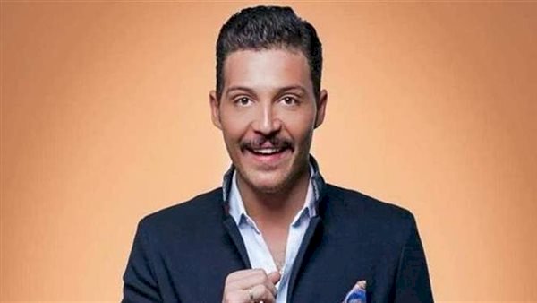 النيابة تطلب تحريات شرطة السياحة فى اتهام الفنان محمود حجازى بالتحرش بفتاة