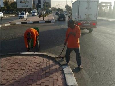 محافظ أسوان يوجه بتكثيف أعمال النظافة العامة