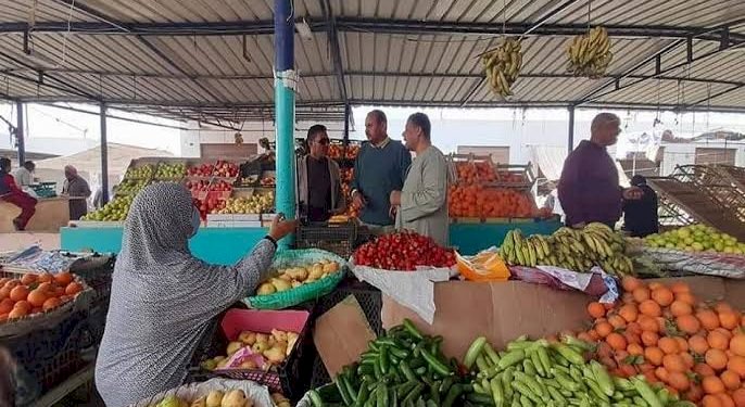 أسعار الخضار والفاكهة في الأسواق اليوم الجمعة