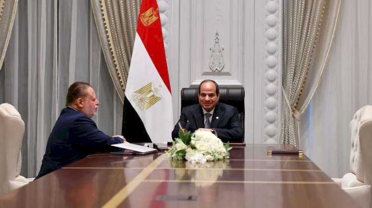 الرئيس السيسي يجتمع مع محافظ البنك المركزي المصري