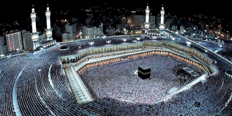 وزارة السياحة تتابع على انتظام رحلات العمرة وسير البرامج المعتمدة خلال شهر رمضان المبارك