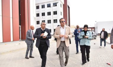 وزير الصحة يجري جولة ميدانية مفاجئة بمدينة بدر