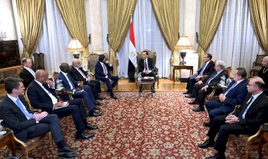 رئيس الوزراء يلتقي رئيس مجموعة البنك الدولي والوفد المرافق له