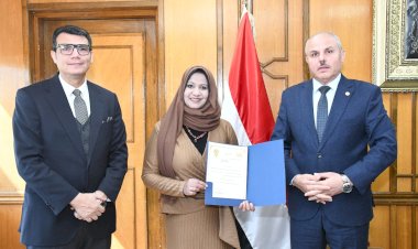  رئيس جامعة قناة السويس يصدر قرارًا بتكليف الأستاذة شيماء موسى أمينًا لكلية الصيدلة